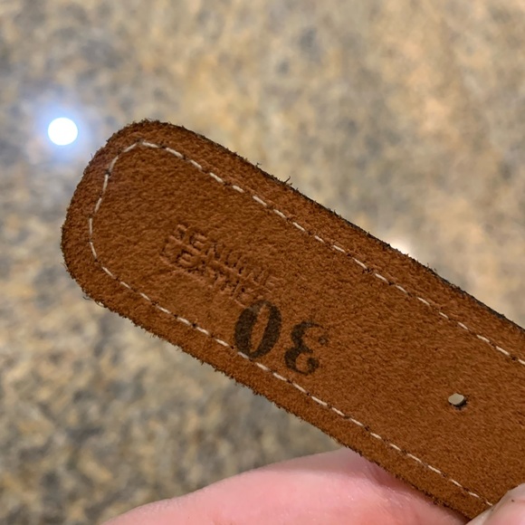 Vintage women’s leather belt size 30 - Picture 7 of 9